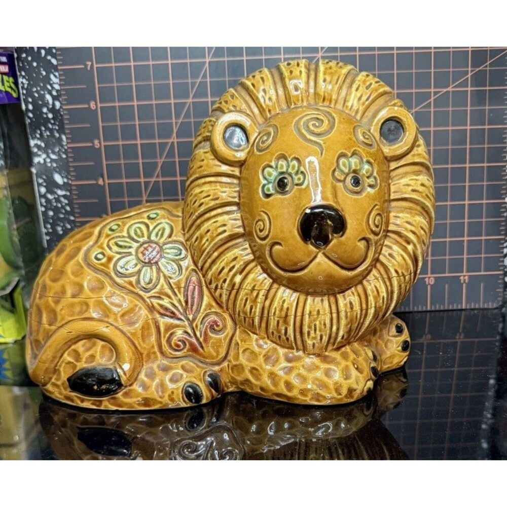 Vintage Ceramic Lion Figurine Retro Flower Power MCM Folk Art Kitsch 10 Inch